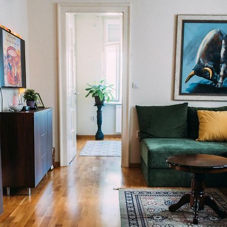 Crown Apartment With Garden View Белград Екстериор снимка