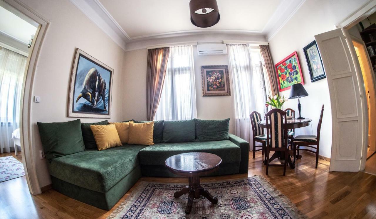 Crown Apartment With Garden View Белград Екстериор снимка