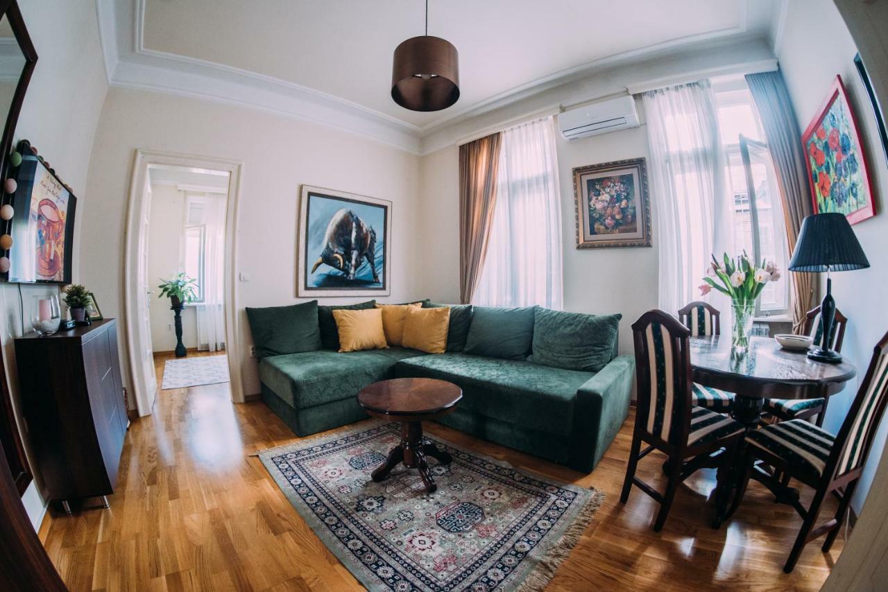 Crown Apartment With Garden View Белград Екстериор снимка