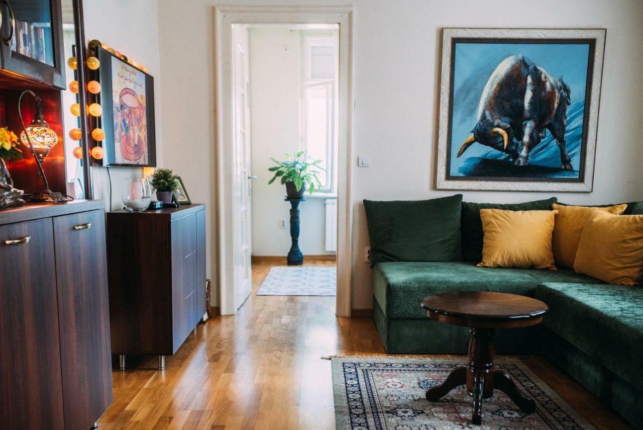 Crown Apartment With Garden View Белград Екстериор снимка